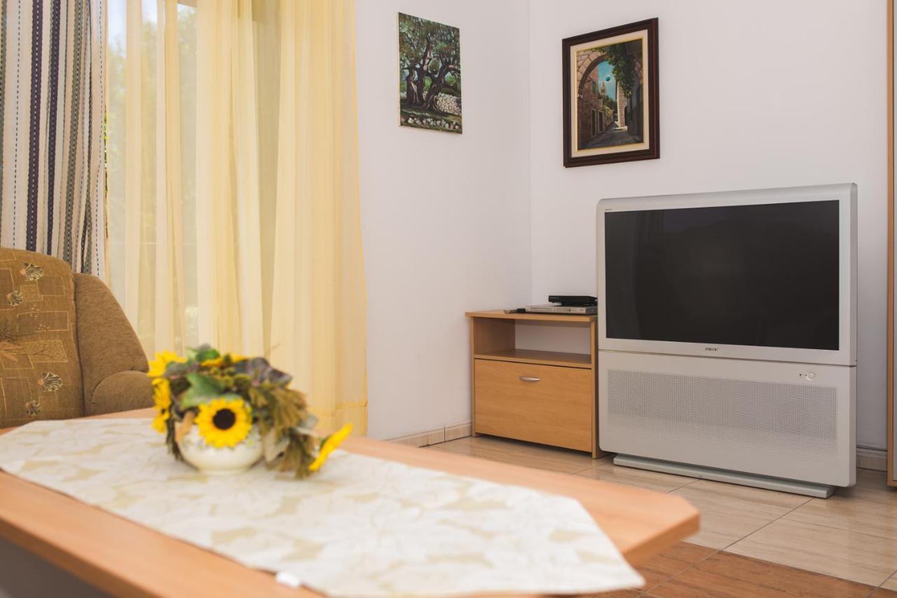 Apartmani Nada & Darko, Kampor, Rab, Hrvatska Eksteriør billede