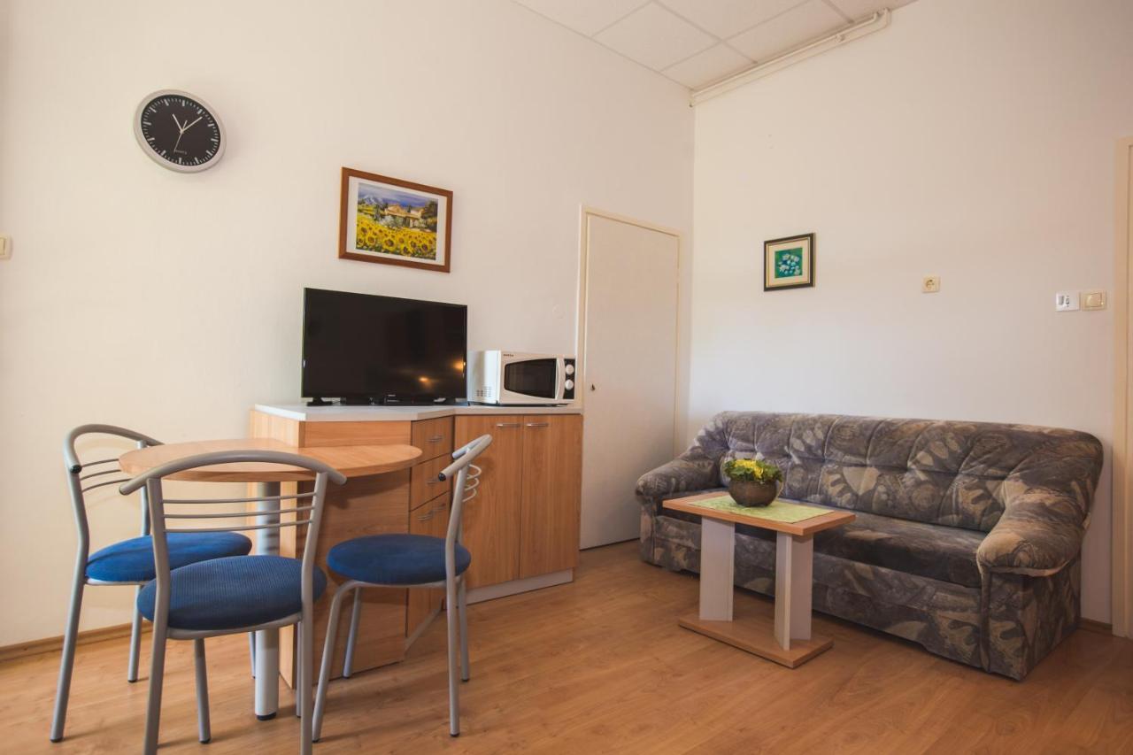 Apartmani Nada & Darko, Kampor, Rab, Hrvatska Eksteriør billede